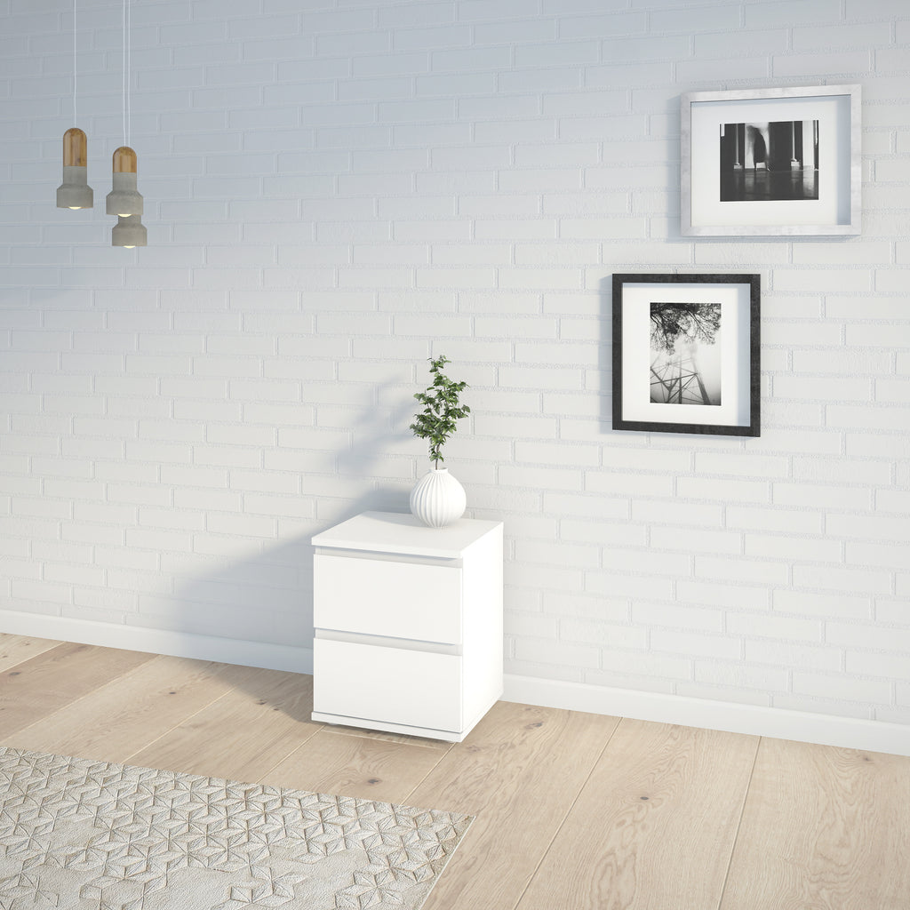 Nova Bedside 2 Drawer in Oak