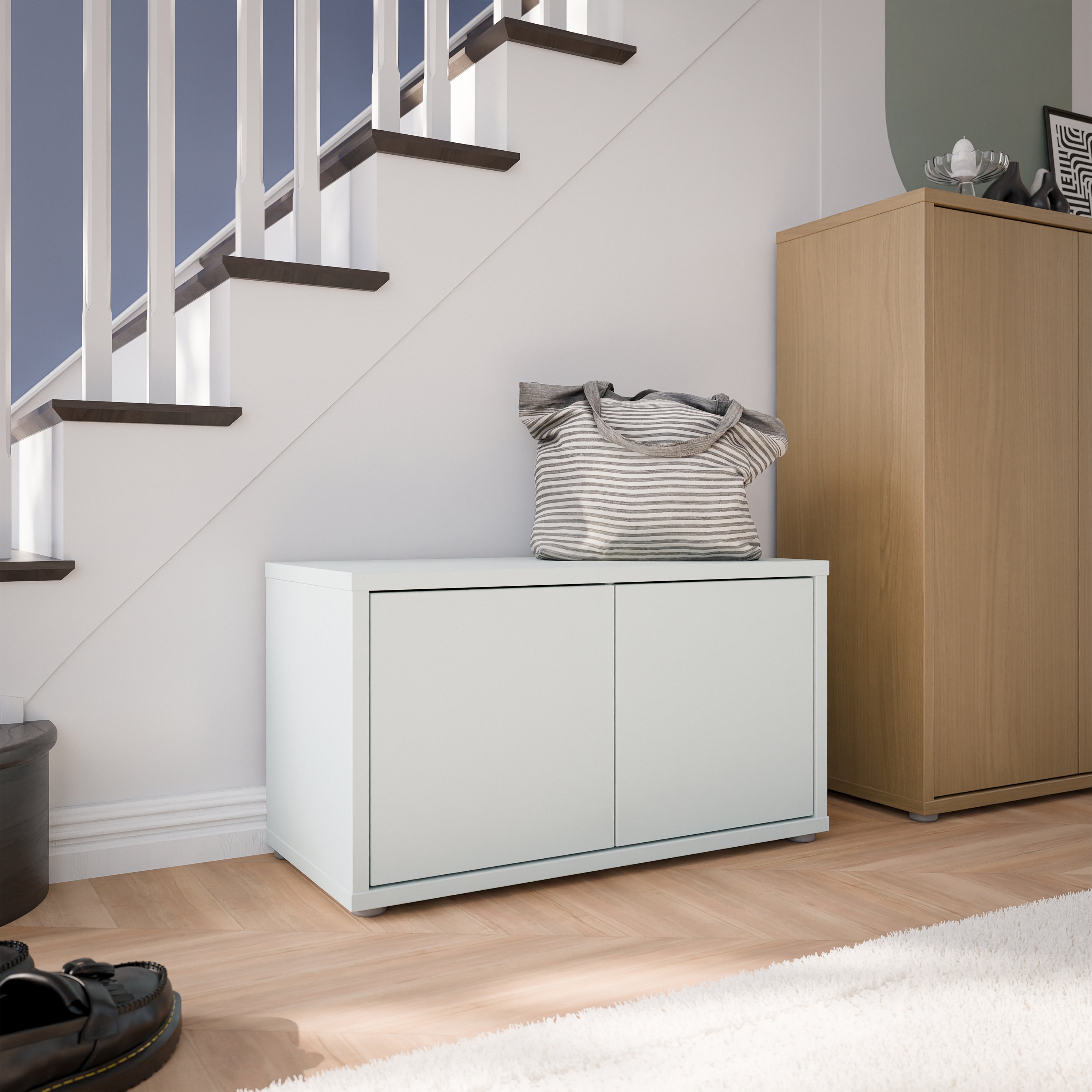 Alice Springs Bench with 2 Doors Push-to-Open in Light Grey