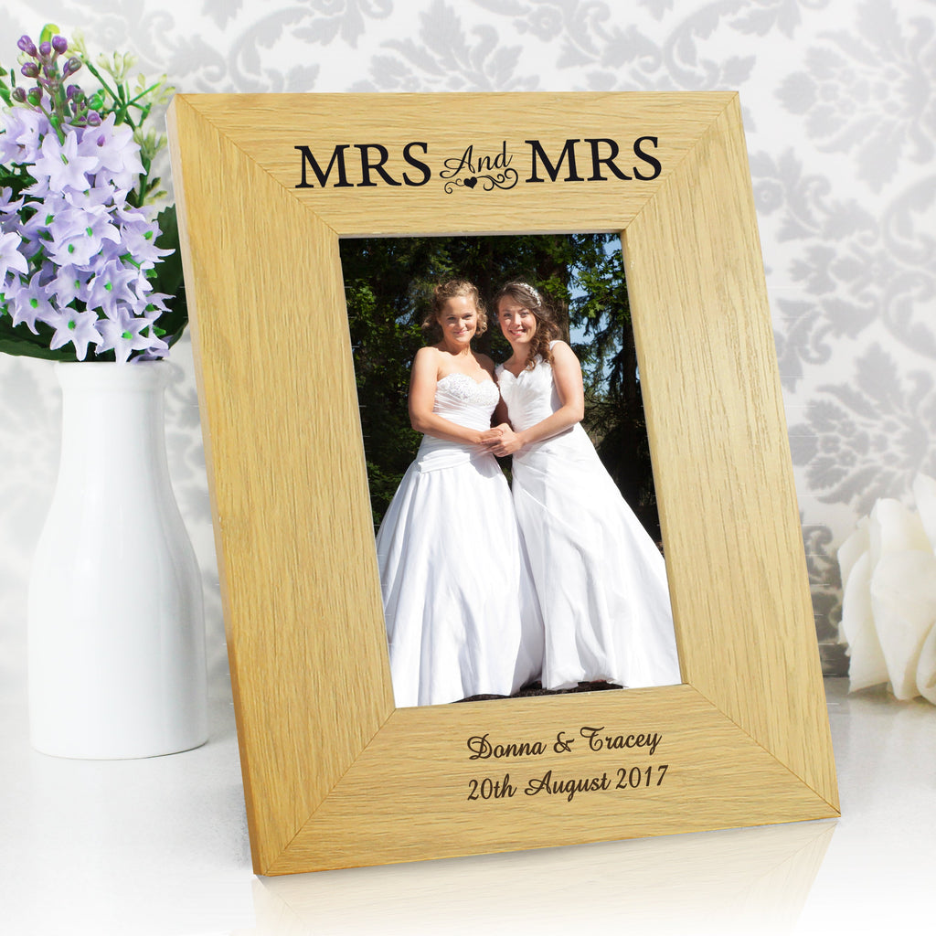 Personalised Oak Finish 6x4 Inch Mrs & Mrs Photo Frame