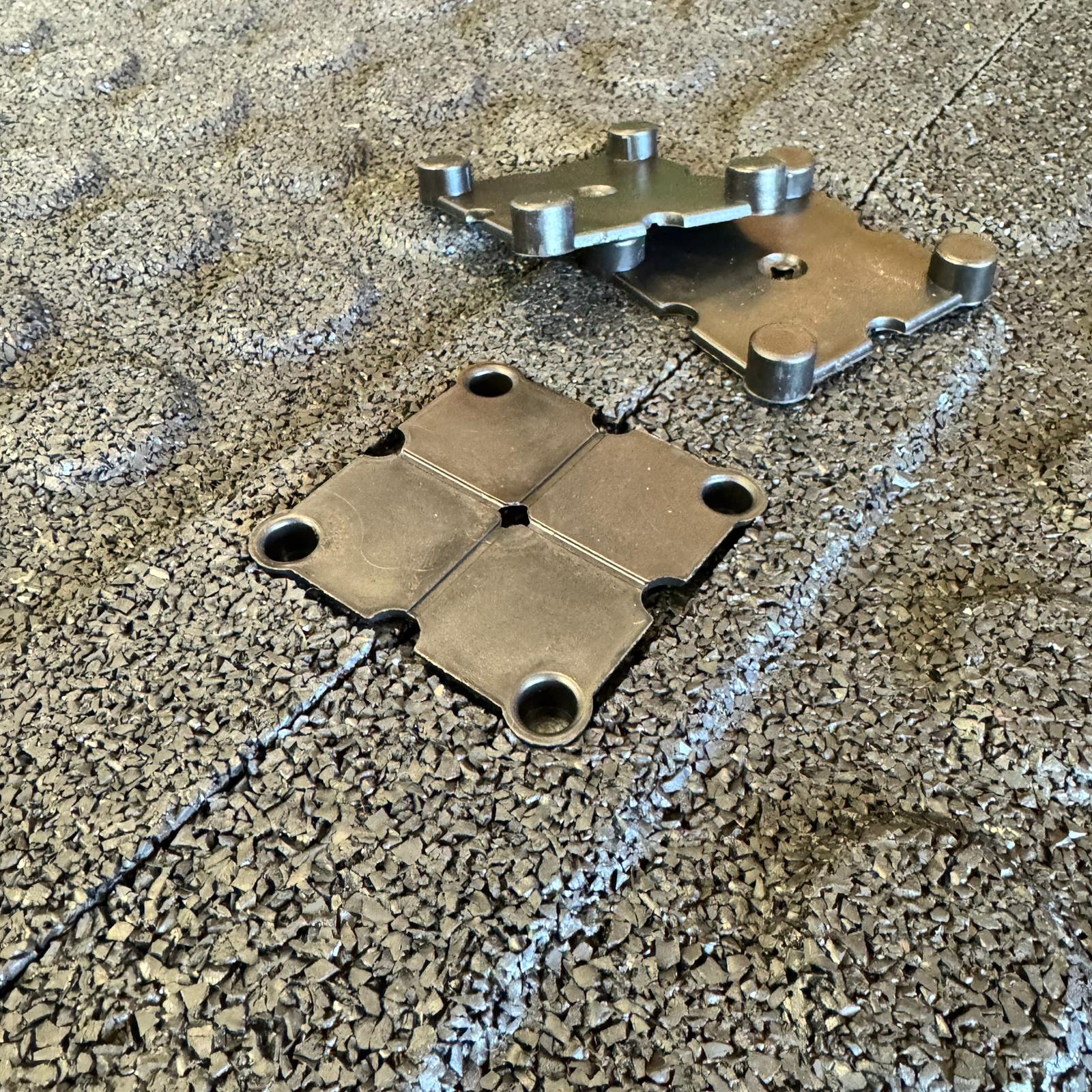 20mm PRO Interlocking Gym Tiles – Connection Inserts Included
