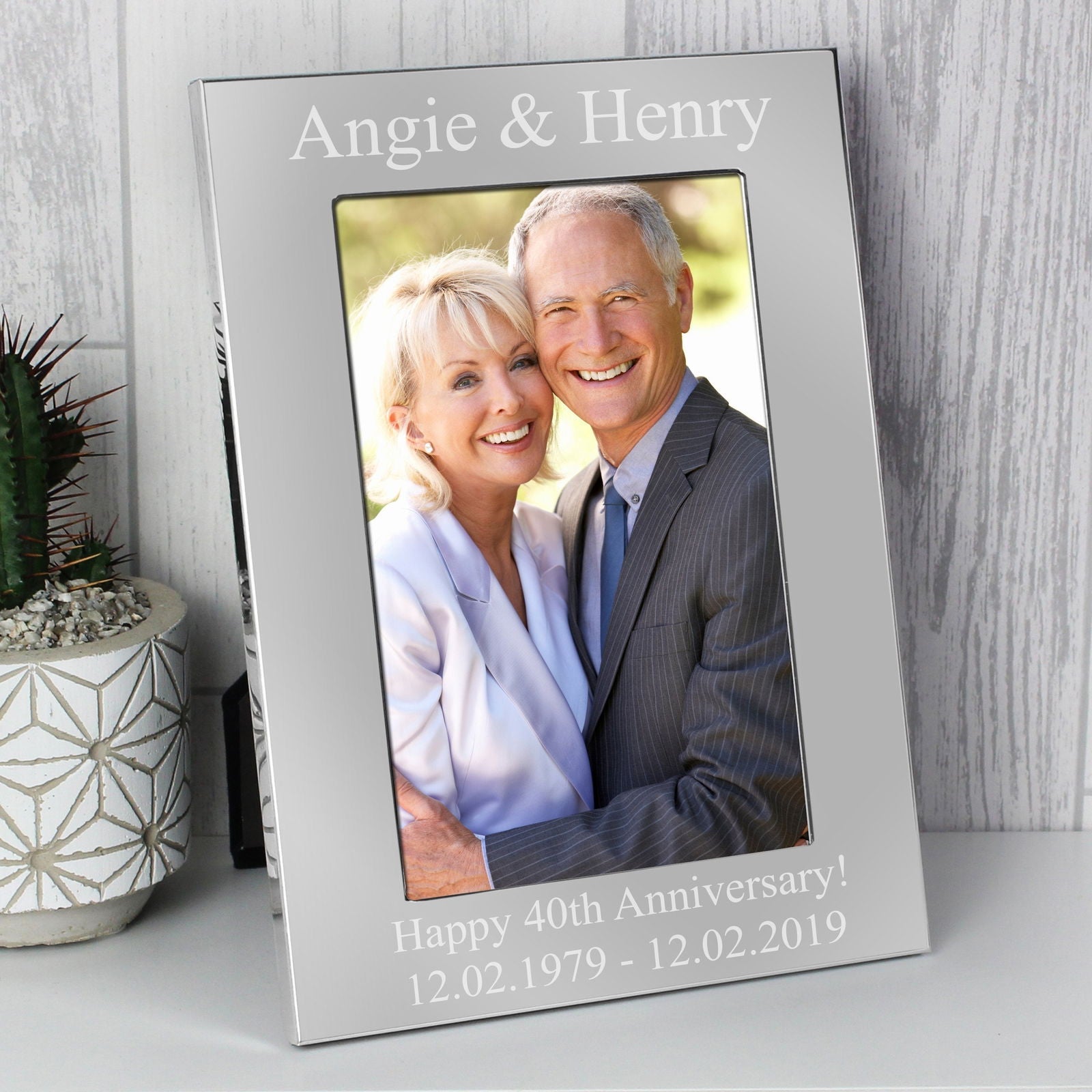 Personalised 6x4 Inch Silver Photo Frame