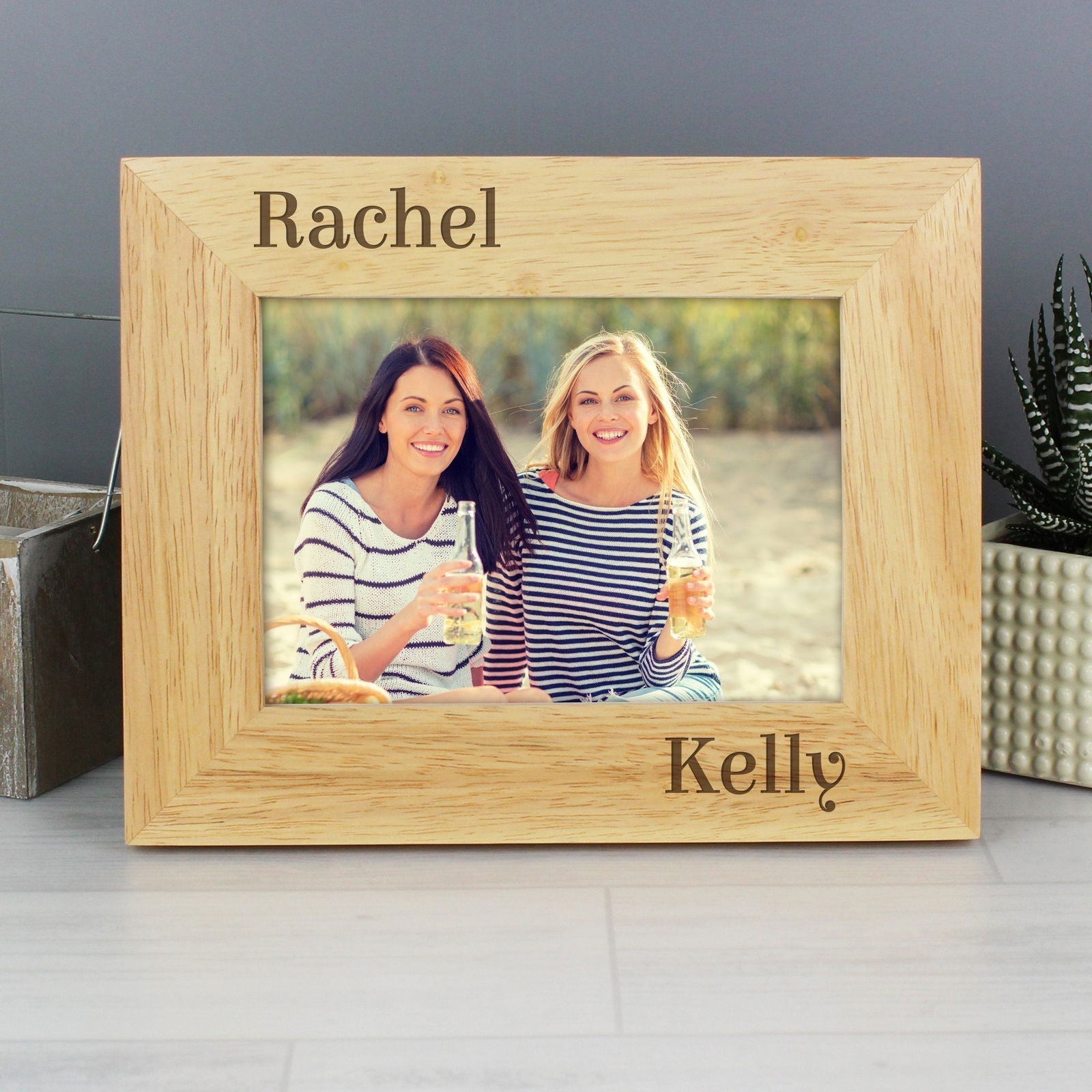 Personalised Couples 6x4 Inch Oak Finish Photo Frame
