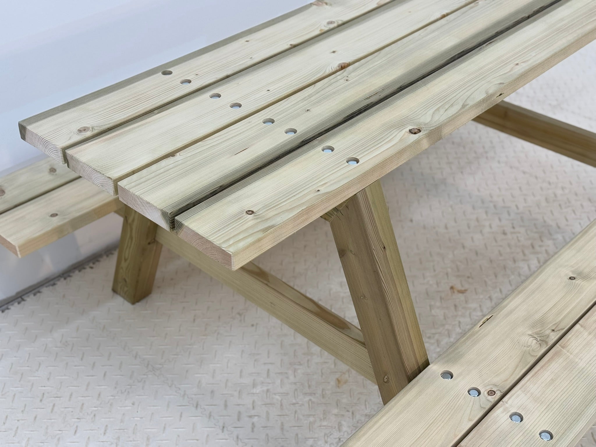 Premium Classic Pub Style Bench - Heavy Duty