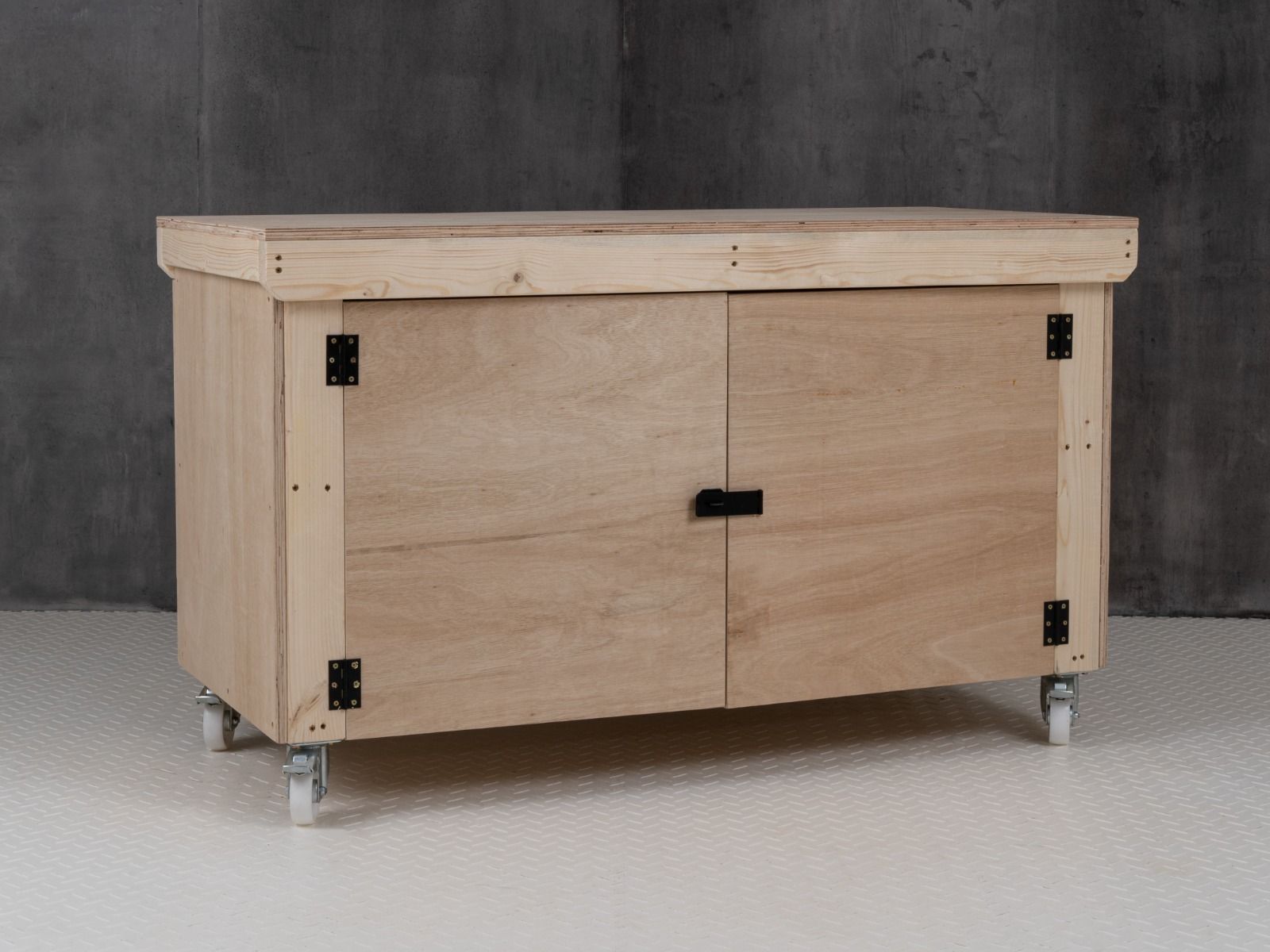 Wooden Eucalyptus hardwood top workbench with lockable cupboard (V.9) with wheels