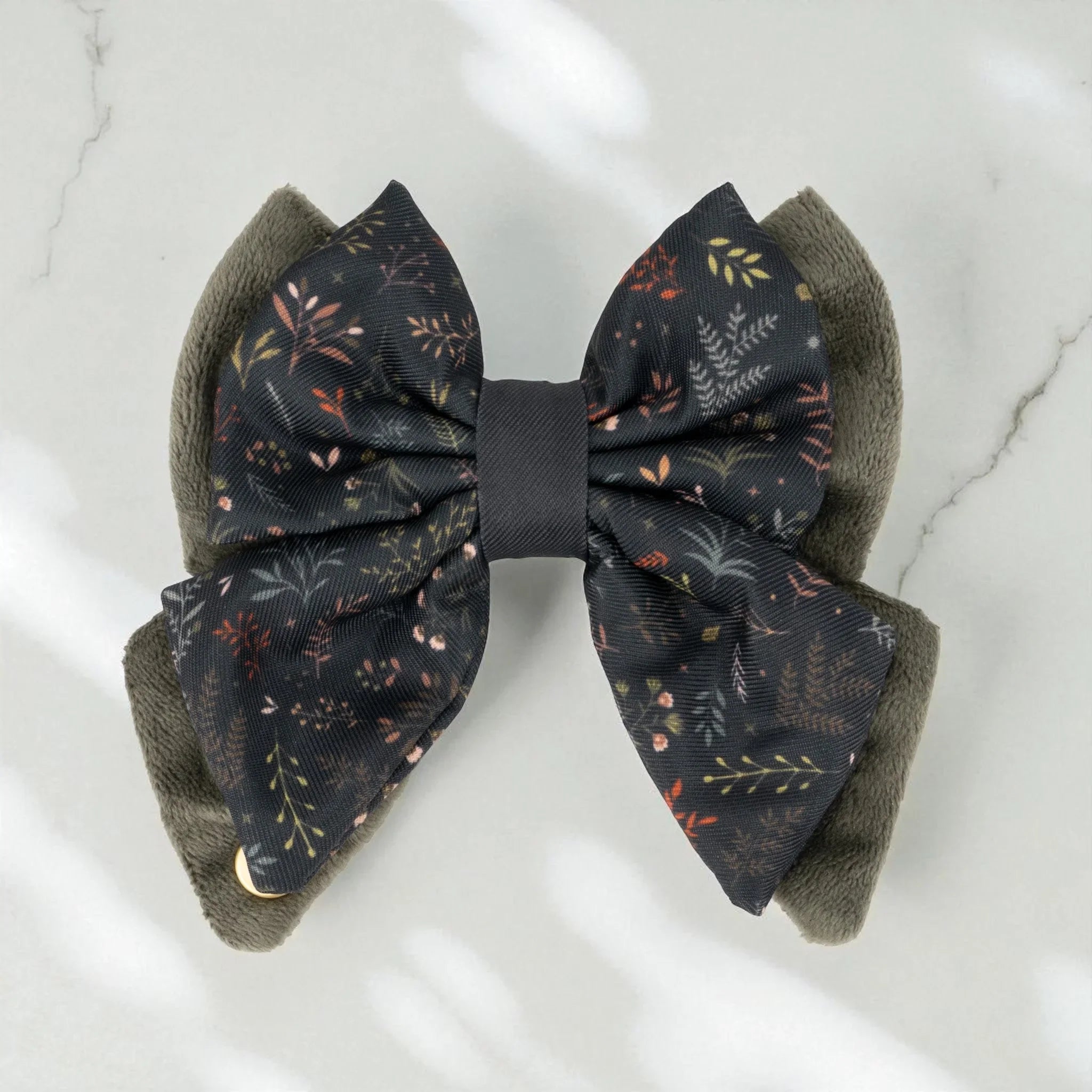 Wyld Cub - Dog Butterfly Bow Tie: Chiswick Ravenwood