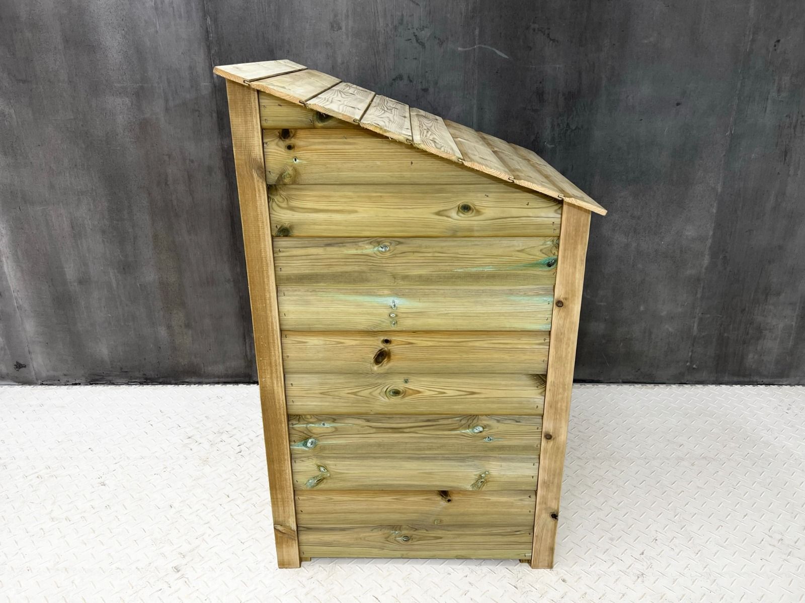 Wooden Premium Tongue/Groove Log Store with Shelf (W-79cm, H-126cm or H-180cm, D-88cm)