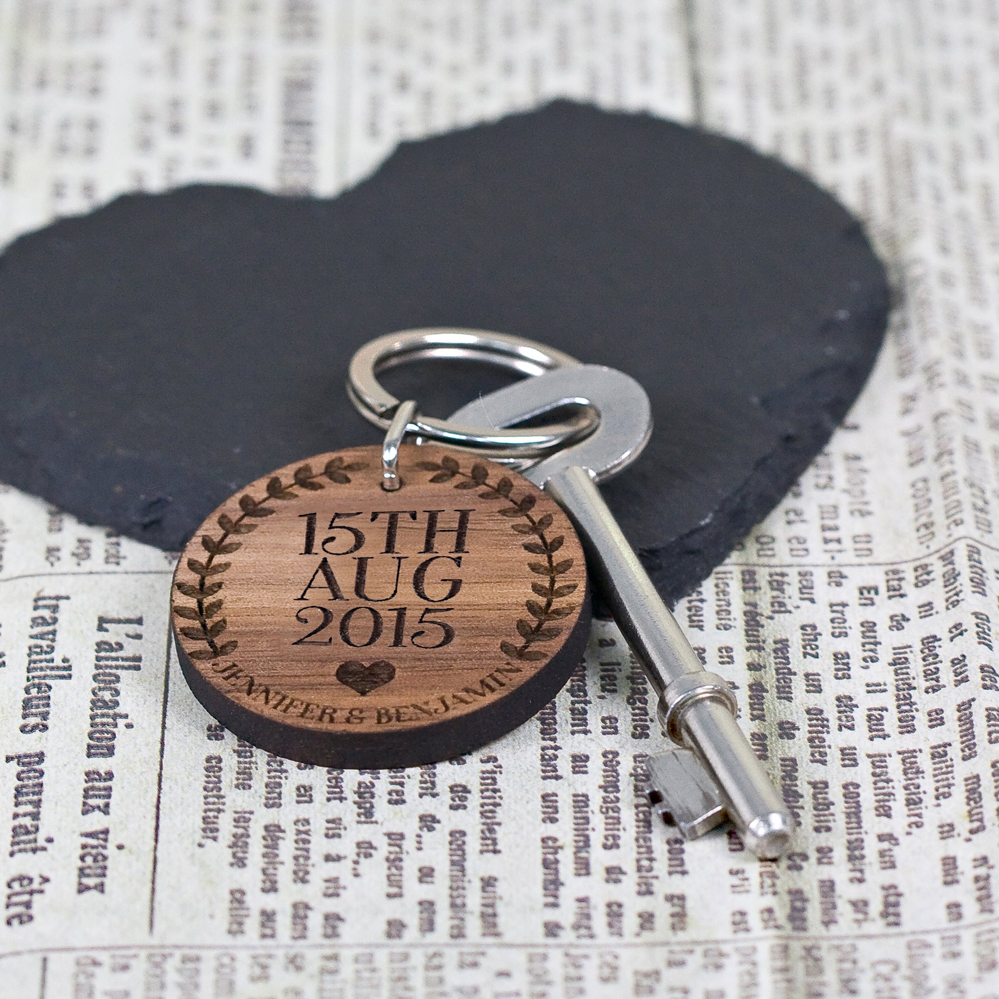 Personalised Custom Special Date Keyring - Circular Wreath and Heart Design