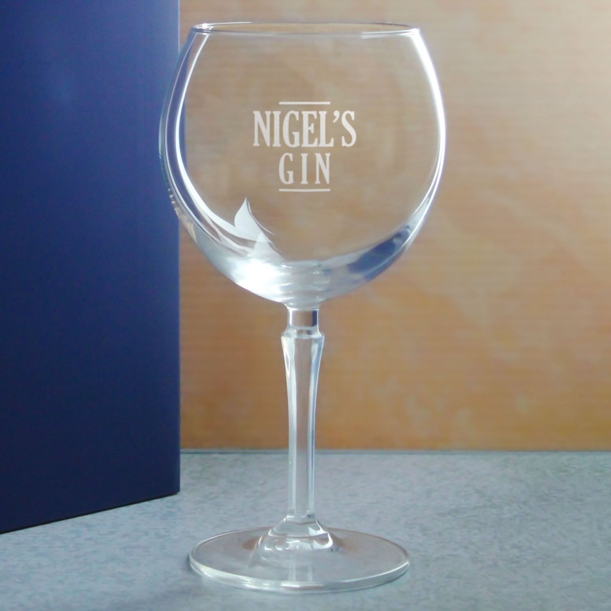 Engraved Hudson Gin Balloon Cocktail Glass with Name's Gin Serif Design, Personalise with Any Name