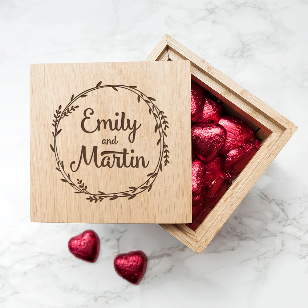 Personalised Personalised Romantic Wreath Frame Oak Photo Cube