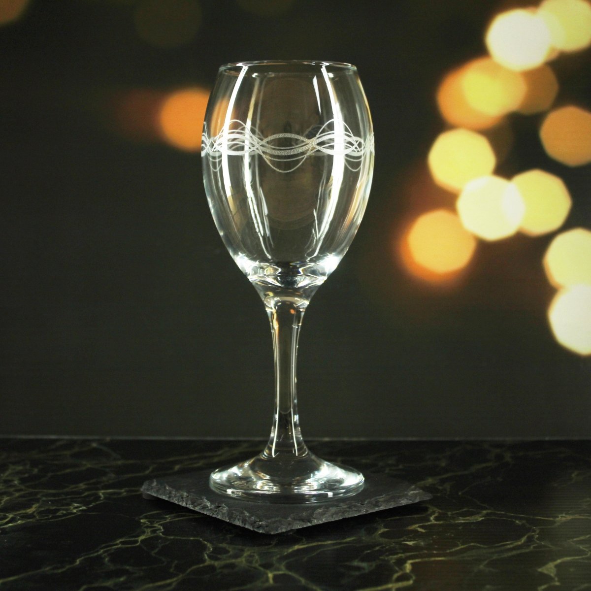 Engraved Waves Pattern Pure Wine Set of 4 11oz Glasses