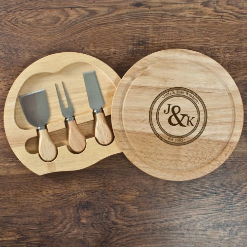 Monogramed Couple Cheese Board Set