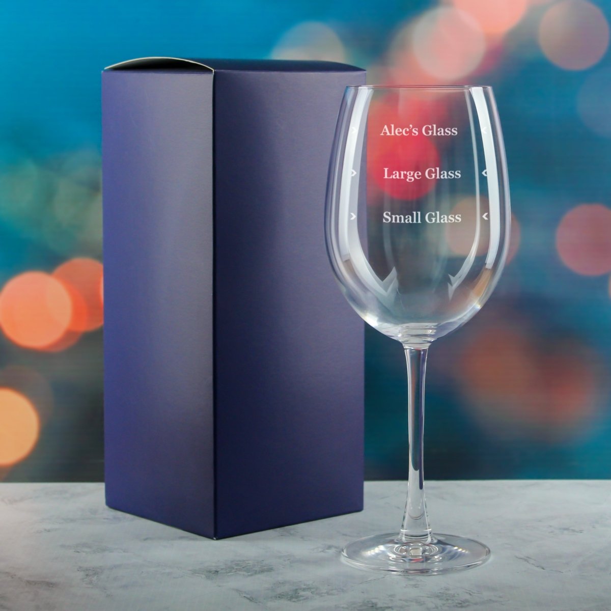 Personalised Engraved Reserva Wine Glass with Name's Glass Serif Measurements Design, Customise with Any Name