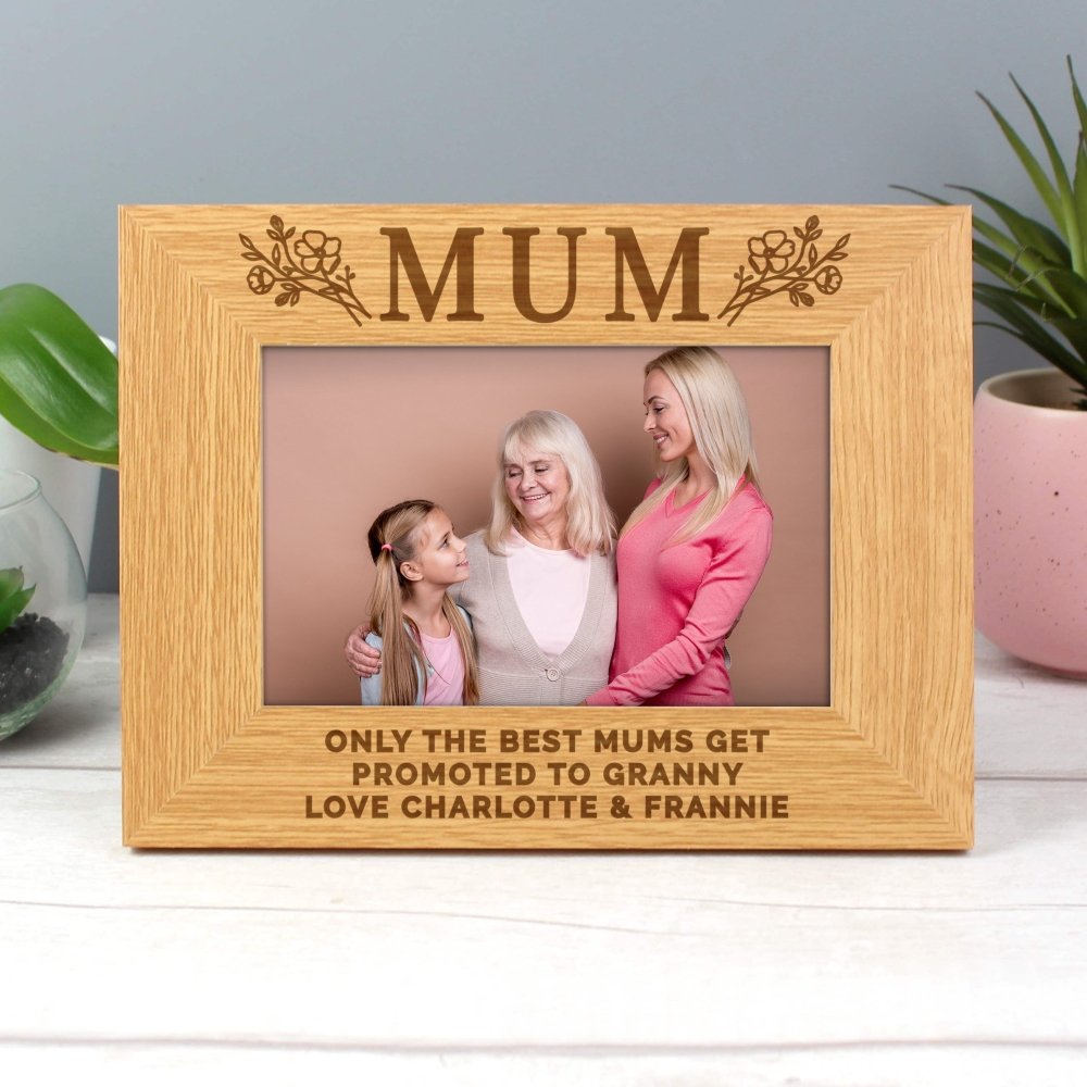 Personalised Floral Mum 6x4 Inch Oak Finish Photo Frame