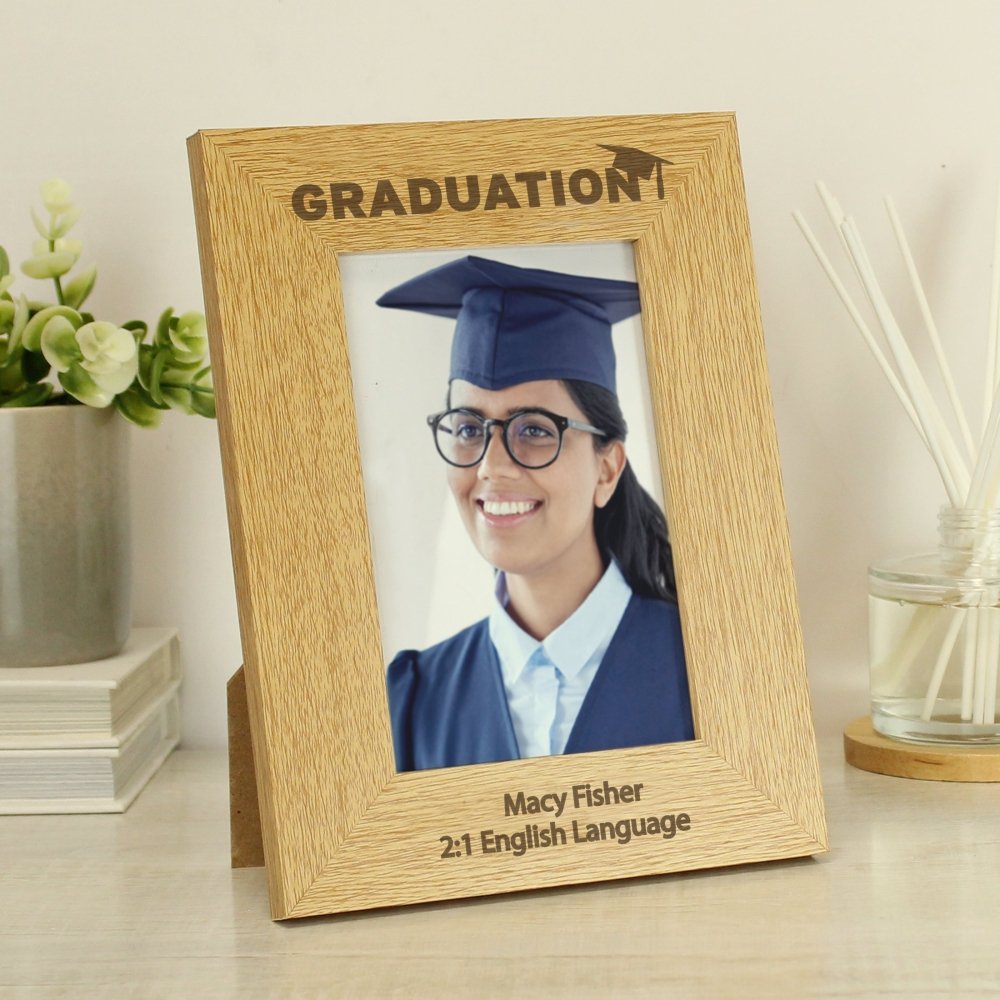 Personalised Graduation 4x6 Inch Oak Finish Photo Frame