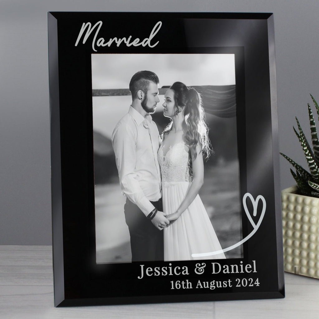 Personalised Heart Black Glass 7x5 Inch Photo Frame