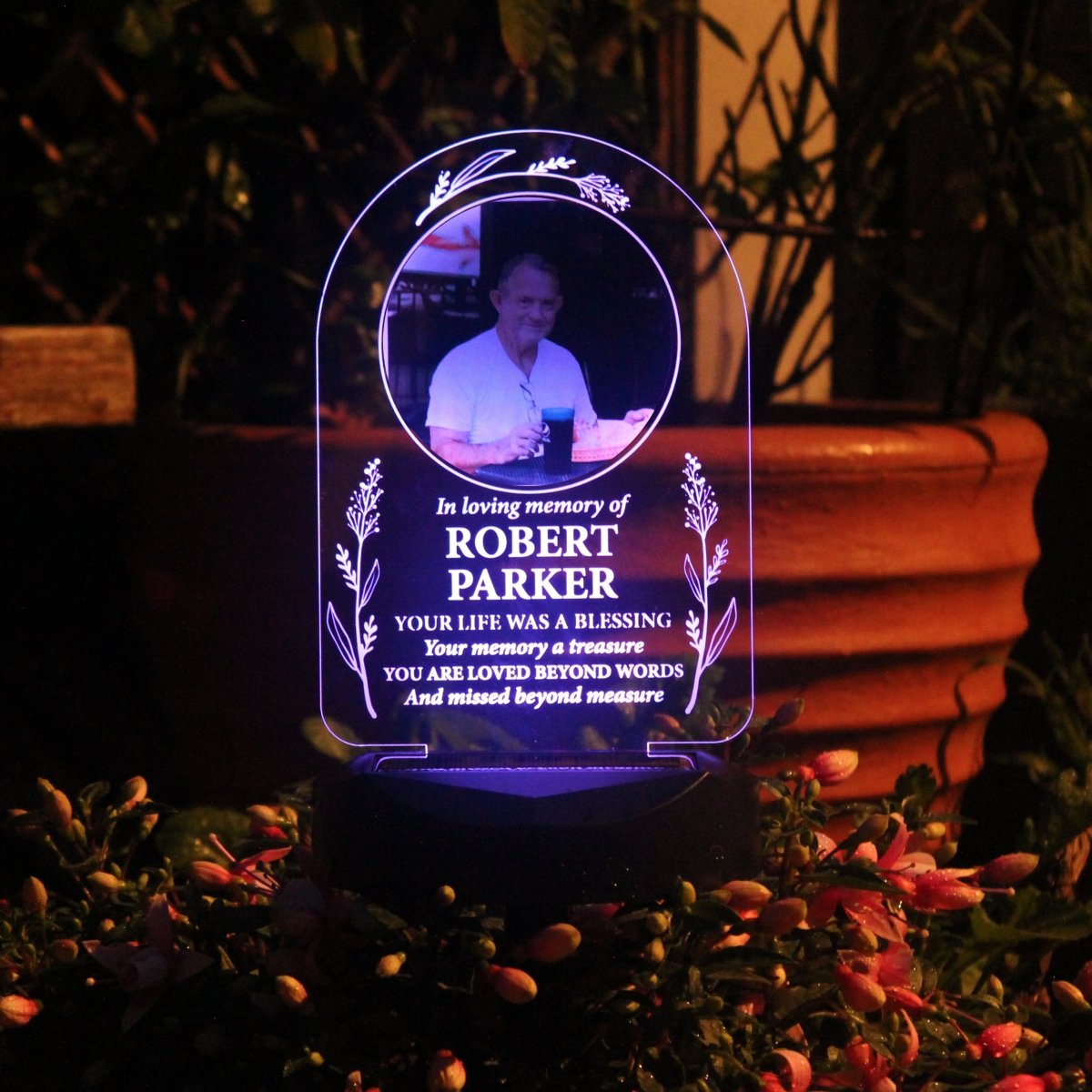 Personalised Memorial Photo Upload & Message Outdoor Garden Or Grave Solar Light