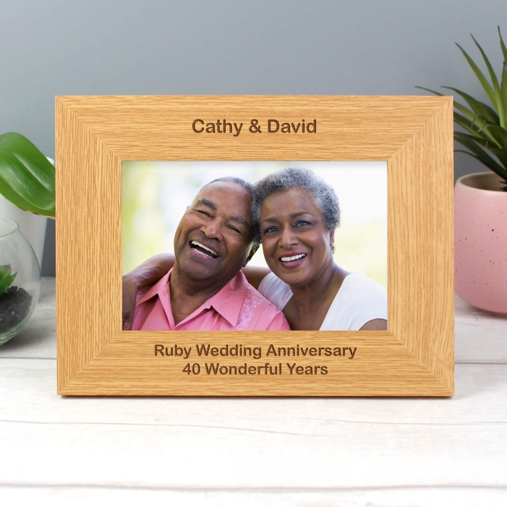 Personalised Short Message 6x4 Inch Landscape Oak Finish Photo Frame