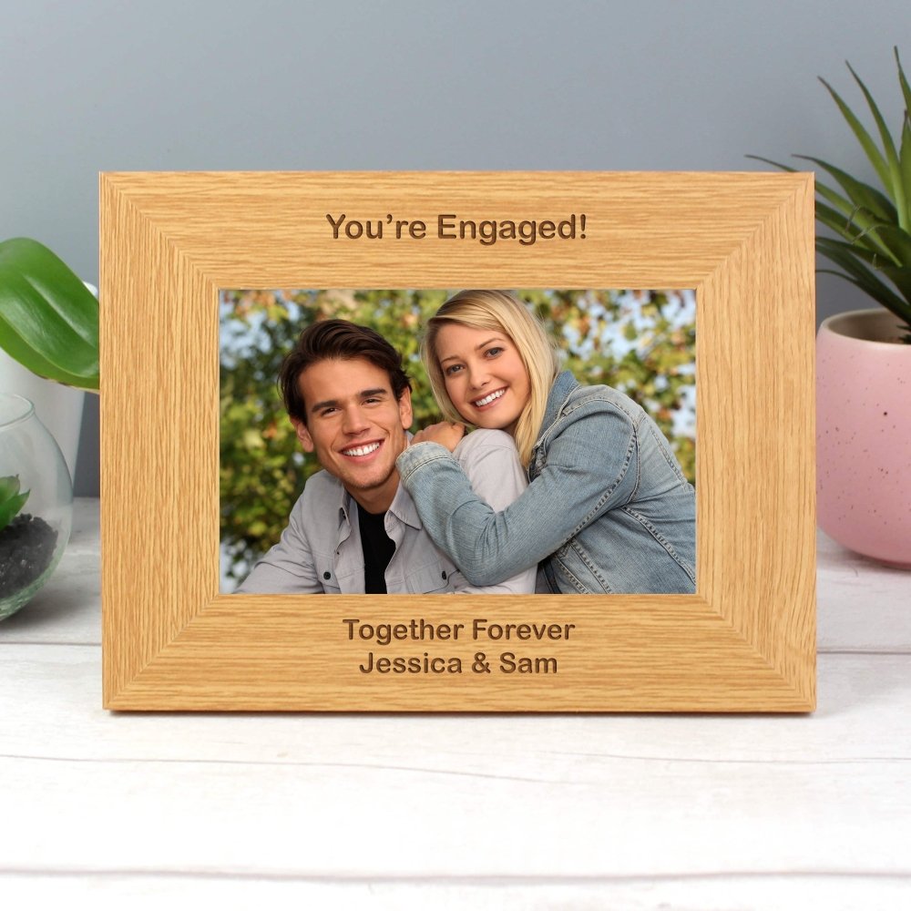 Personalised Short Message 6x4 Inch Landscape Oak Finish Photo Frame