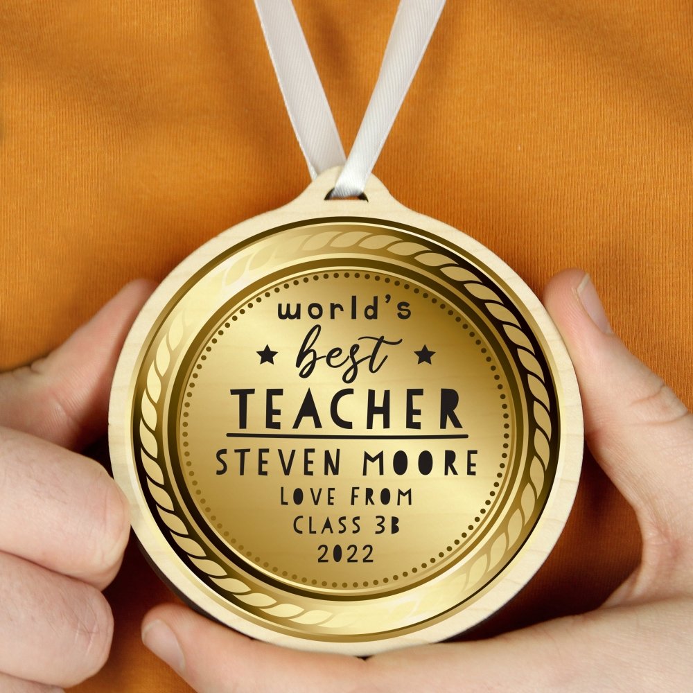 Personalised World’S Best Teacher Round Wooden Medal