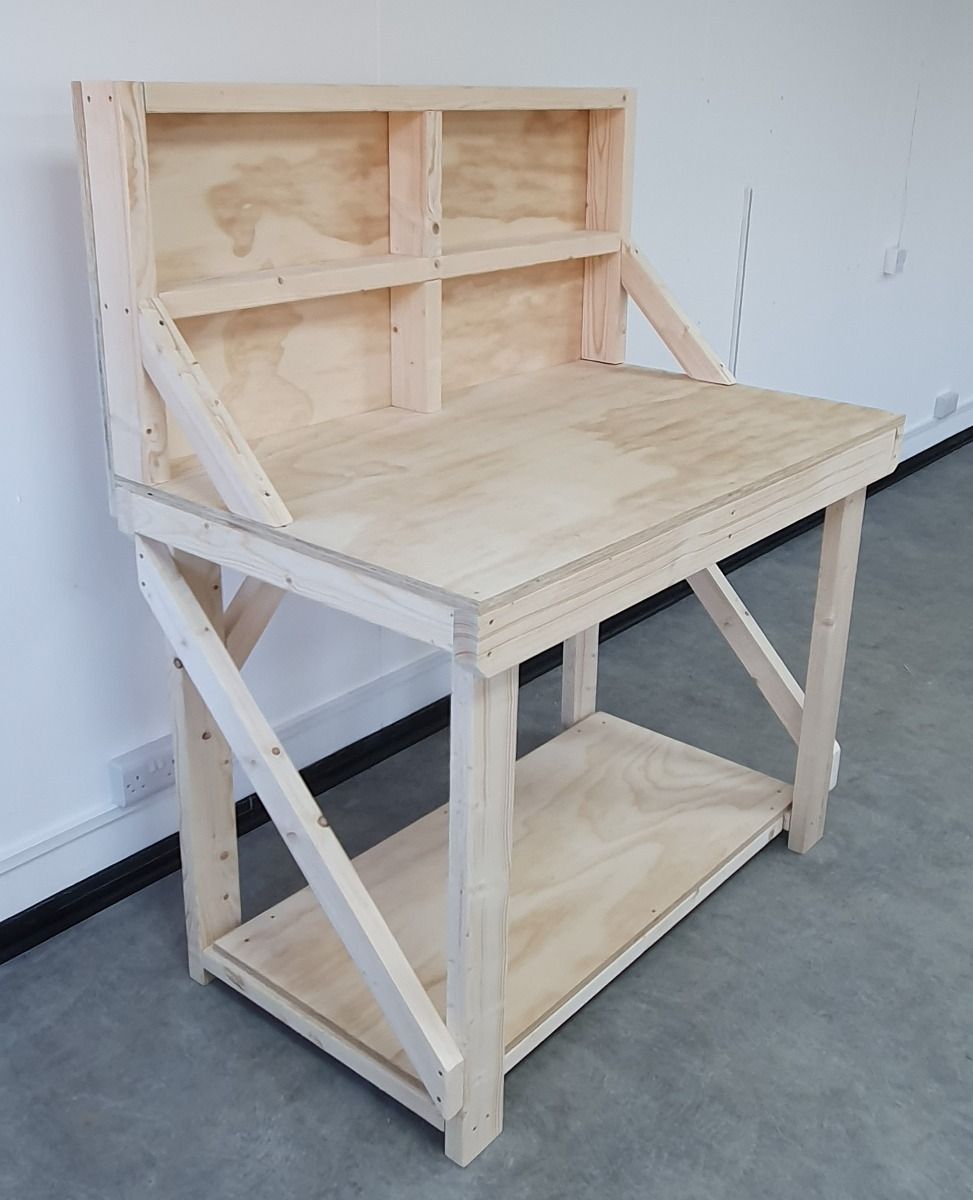 Wooden Workbench Superior Strength 18mm Plywood Top With Back Panel