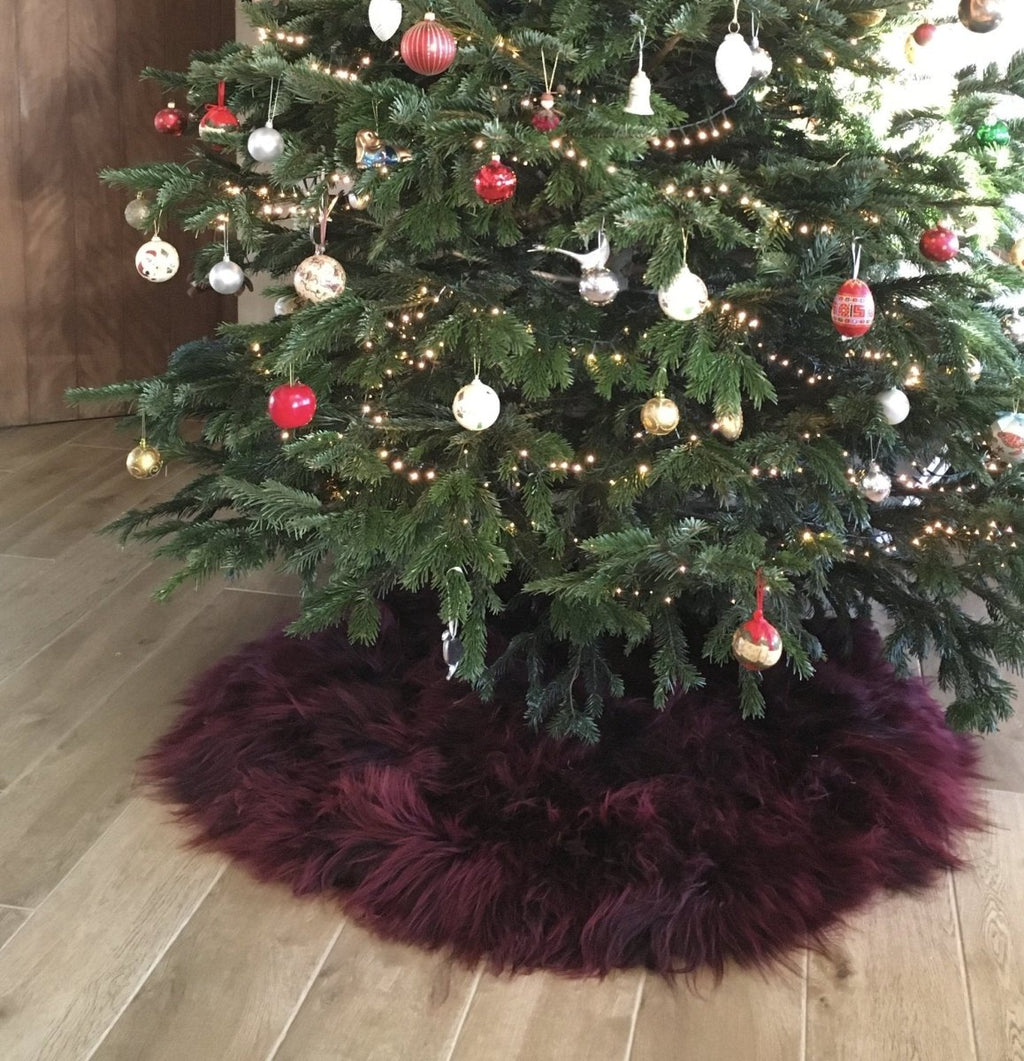 Ultimate Christmas Tree Skirt | Icelandic Sheepskin Burgundy