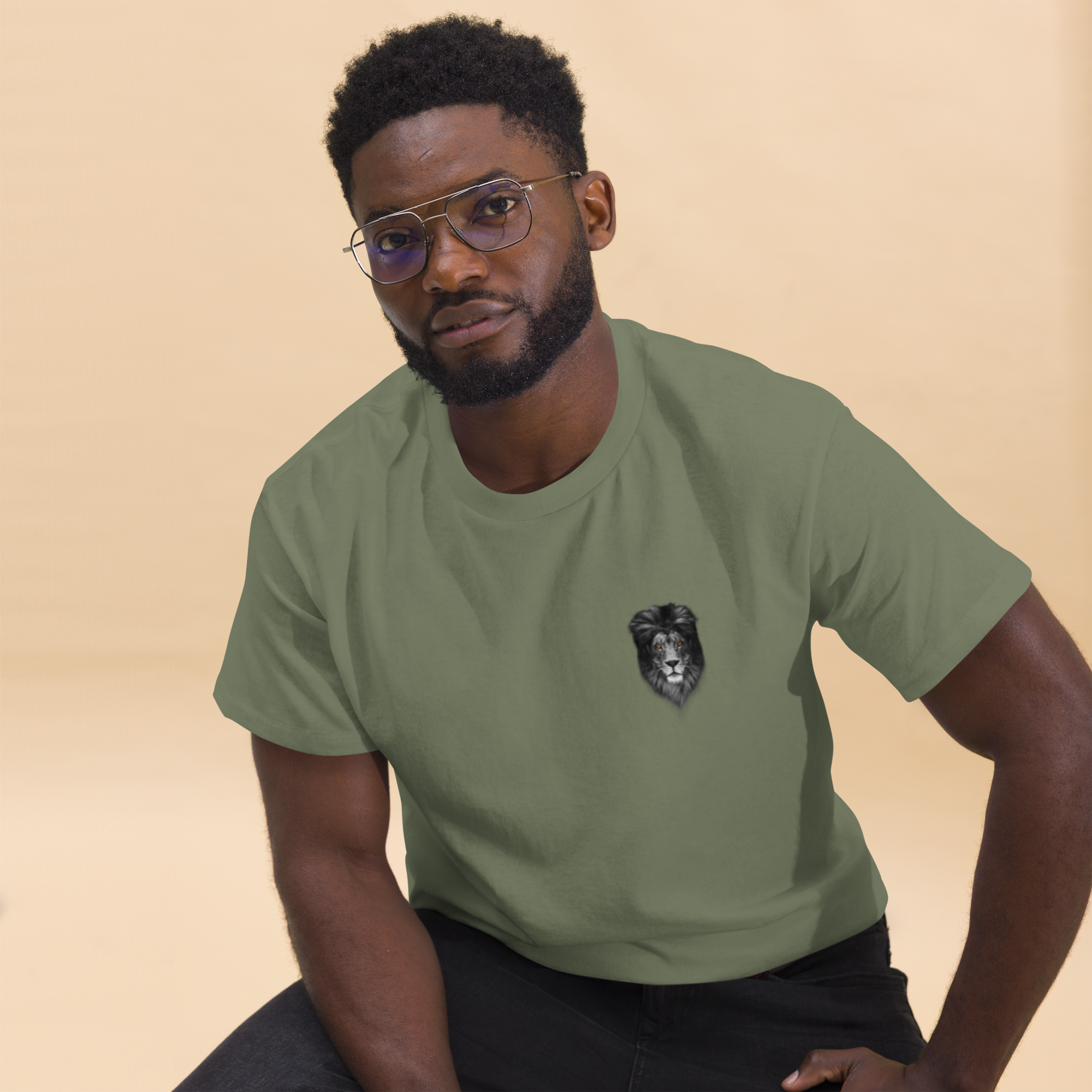 Majestic Lion Graphic Tee - Unleash Your Inner Strength