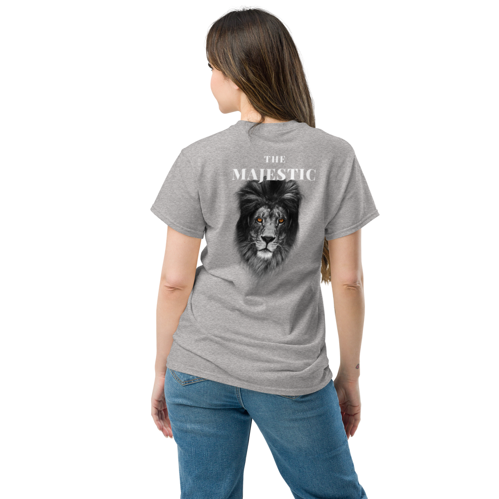 Majestic Lion Graphic Tee - Unleash Your Inner Strength