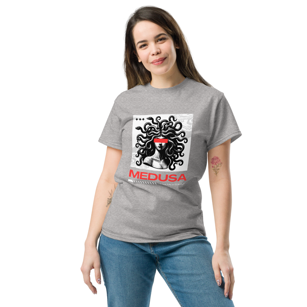 Medusa Graphic Tee - Look Me In The Eyes