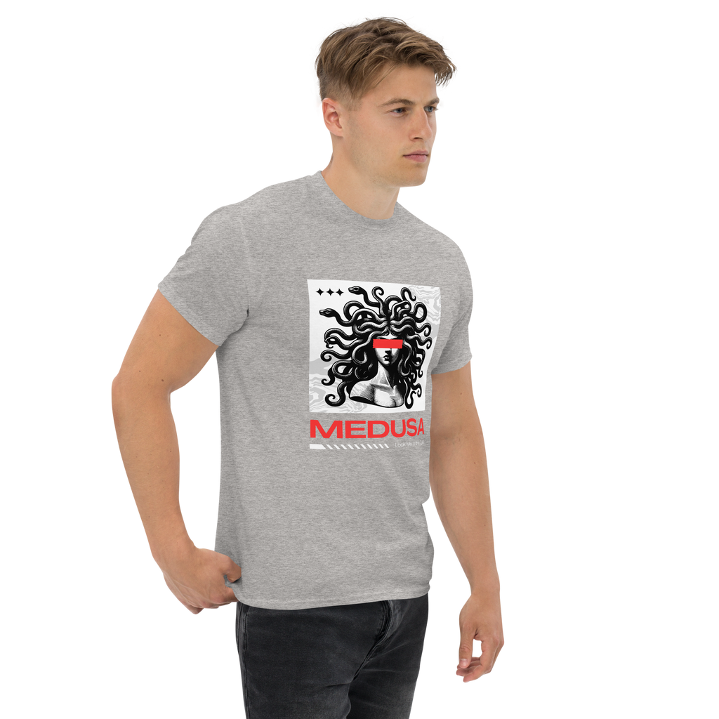 Medusa Graphic Tee - Look Me In The Eyes
